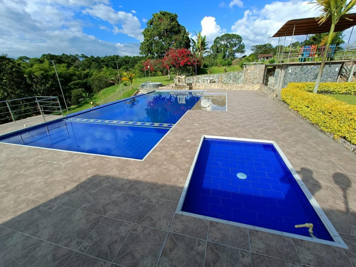 Hotel Campestre Los Mangos Quimbaya Zewnętrze zdjęcie