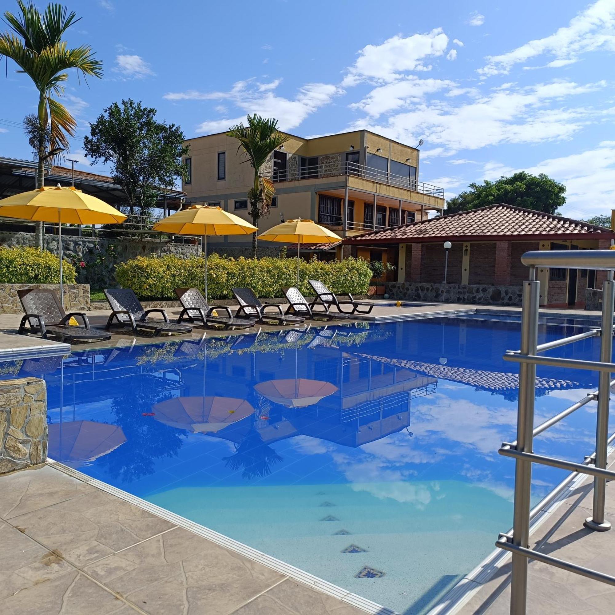 Hotel Campestre Los Mangos Quimbaya Zewnętrze zdjęcie