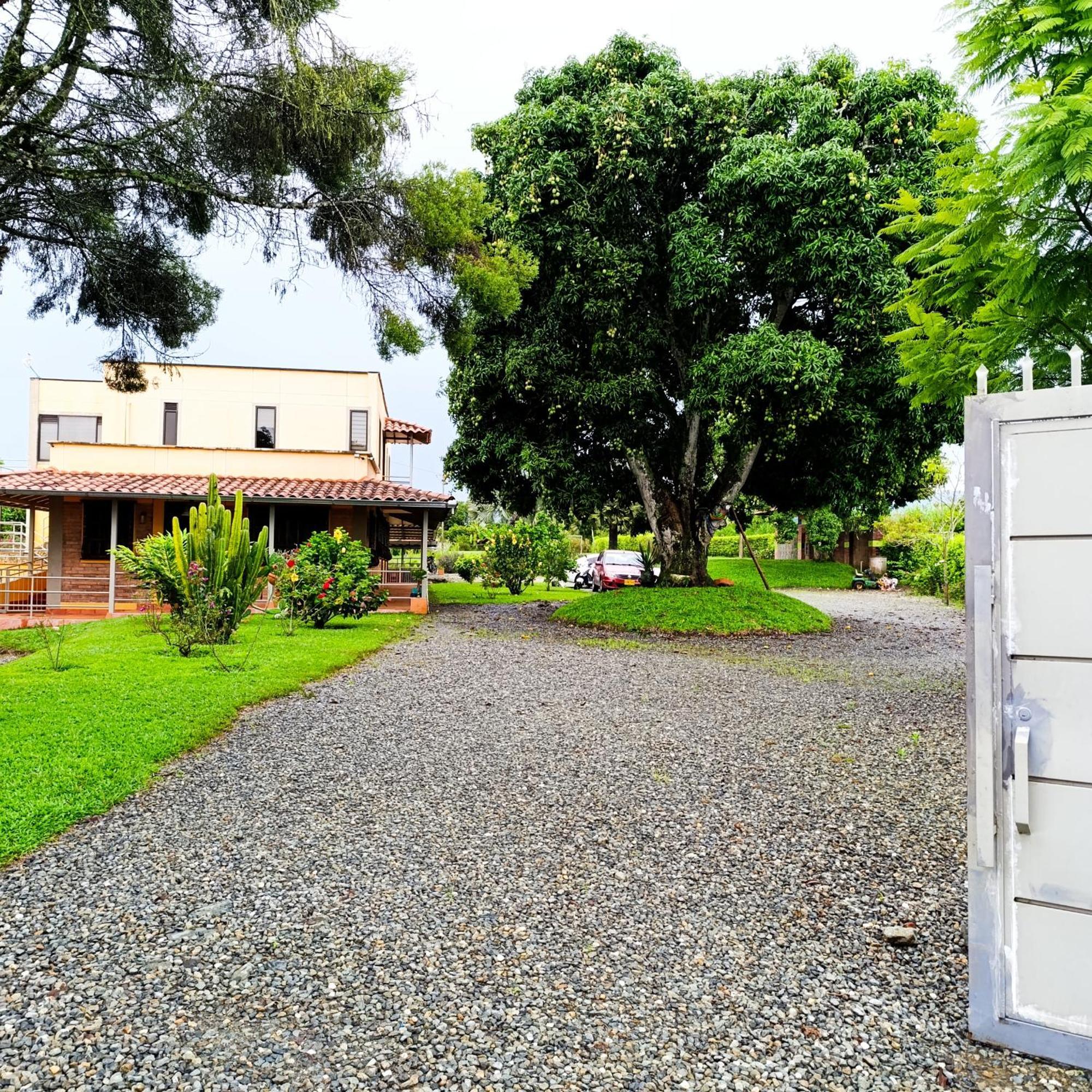 Hotel Campestre Los Mangos Quimbaya Zewnętrze zdjęcie