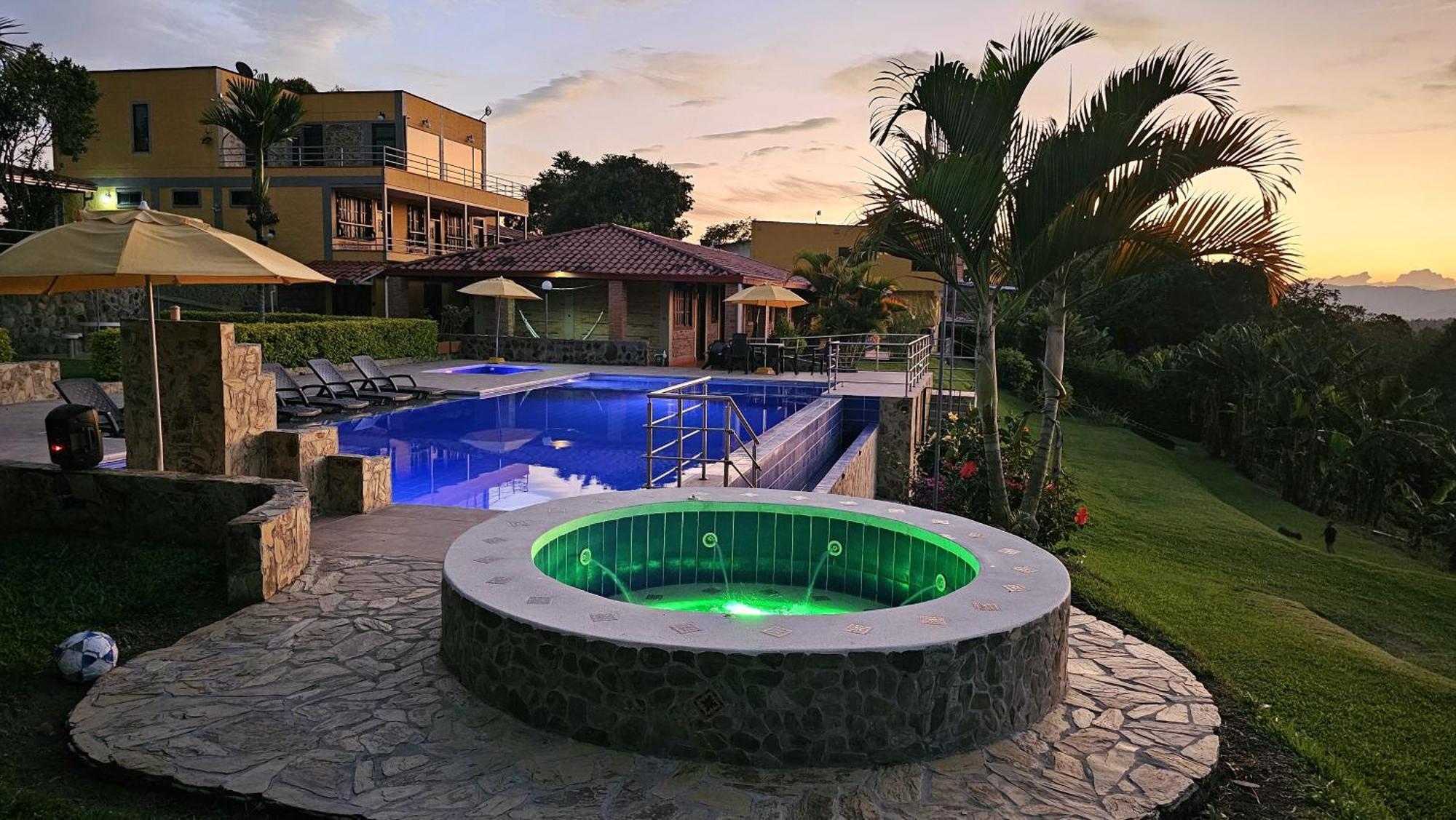 Hotel Campestre Los Mangos Quimbaya Zewnętrze zdjęcie